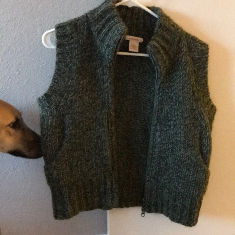 Green wool and alpaca vest